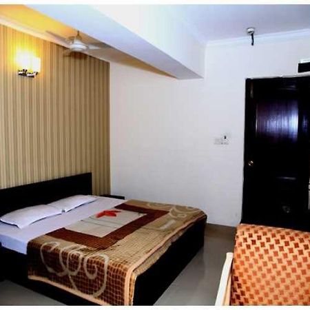 Hotel Haryana Chandigarh Ngoại thất bức ảnh