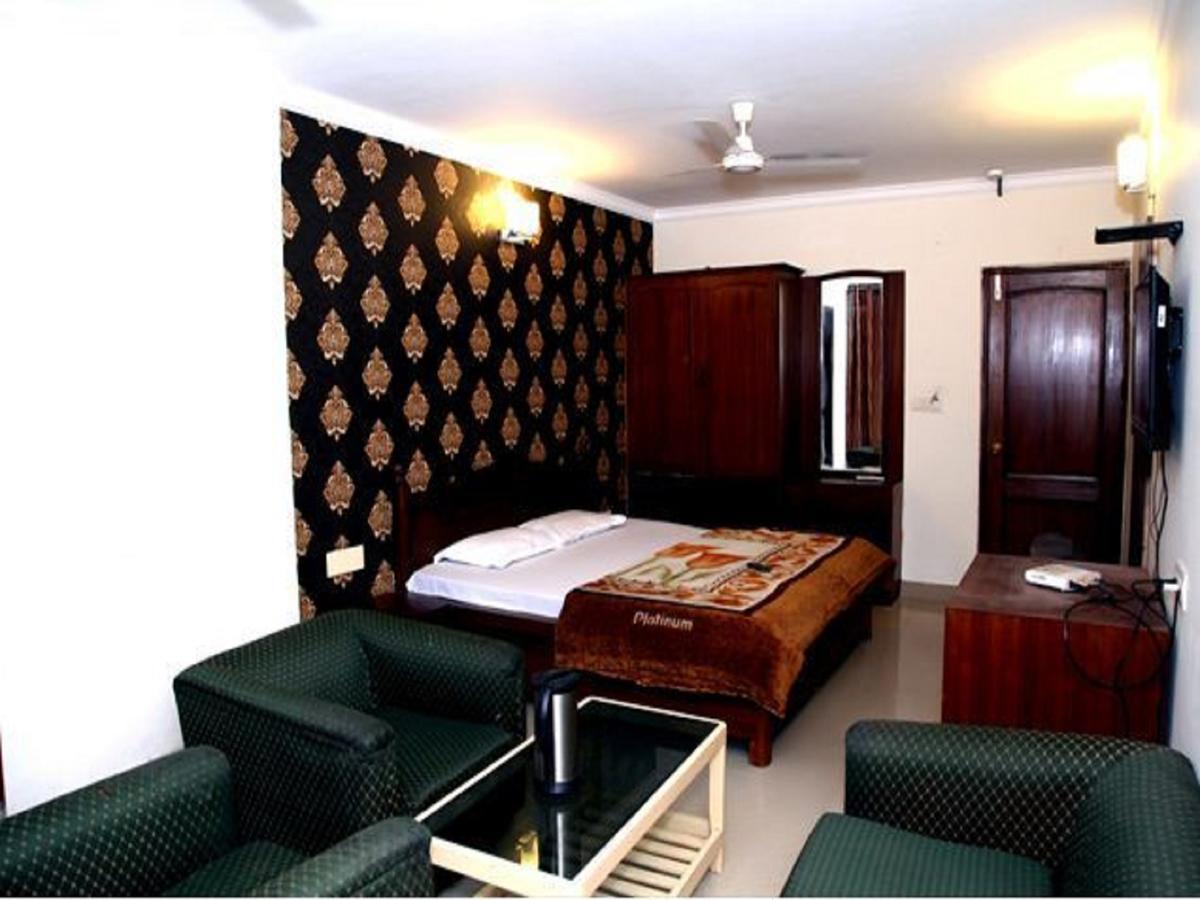 Hotel Haryana Chandigarh Ngoại thất bức ảnh