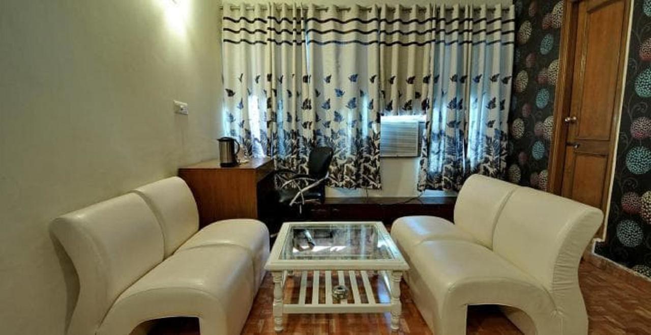 Hotel Haryana Chandigarh Ngoại thất bức ảnh