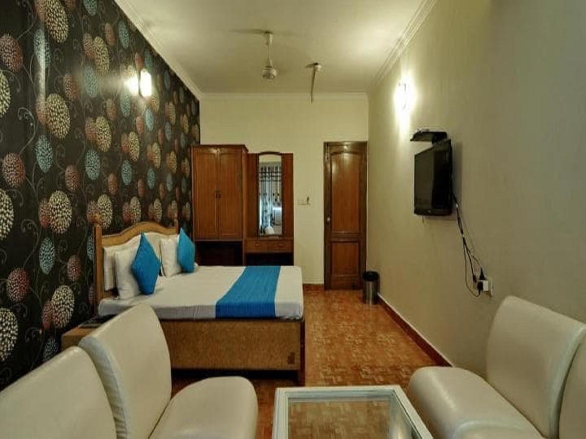 Hotel Haryana Chandigarh Ngoại thất bức ảnh